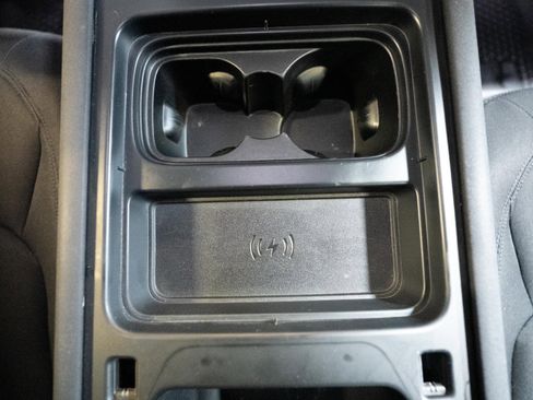 Used 2020 Land Rover Defender 110 image 64