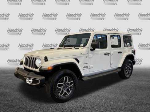 Used 2024 Jeep Wrangler Unlimited Sahara w/ Technology Group AWD/4WD image 6