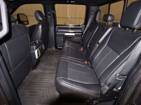 Used 2022 Ford F350 Lariat w/ Black Appearance Package image 16