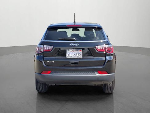Used 2025 Jeep Compass Sport AWD/4WD image 5