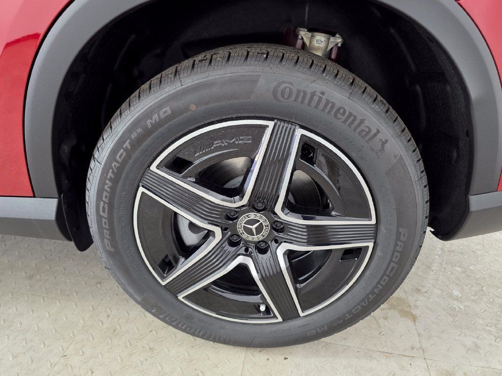 New 2027 Mercedes-Benz GLC 300 image 12