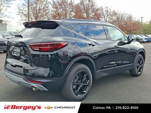 New 2025 Chevrolet Blazer LT w/ Convenience Package image 3