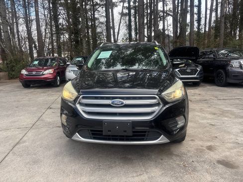 Used 2017 Ford Escape Titanium image 3