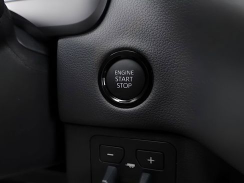 New 2026 Toyota Tundra Limited AWD/4WD image 10