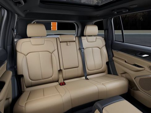 New 2026 Jeep Grand Cherokee Limited w/ Limited Altitude Package AWD/4WD image 15