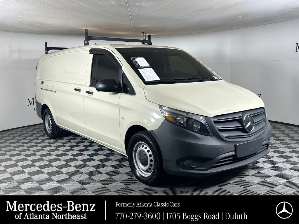 Used 2023 Mercedes-Benz Metris image 1
