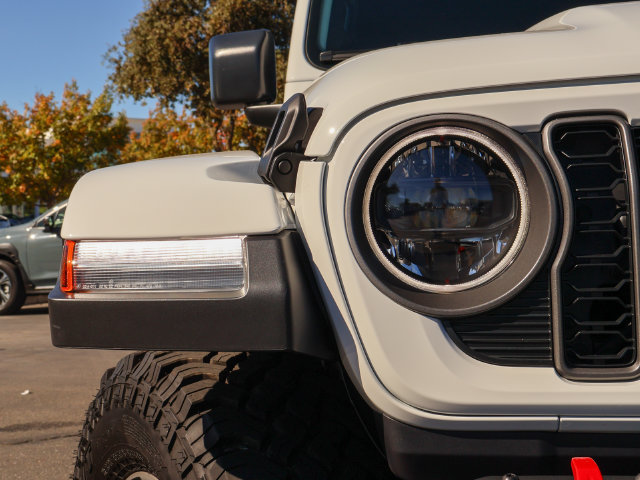 Used 2026 Jeep Gladiator Rubicon AWD/4WD image 3