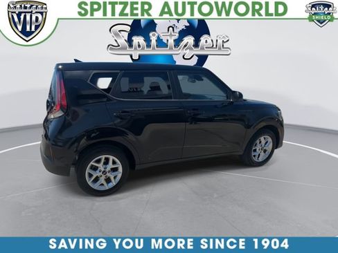 Certified 2024 Kia Soul LX w/ Option Group 015 FWD image 9