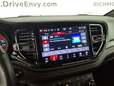 Used 2024 Dodge Durango GT image 20