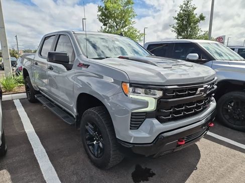 Used 2024 Chevrolet Silverado 1500 LT Trail Boss w/ Convenience Package II image 9