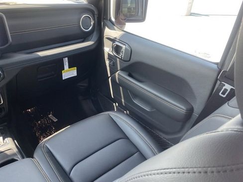 New 2025 Jeep Wrangler Sahara image 36