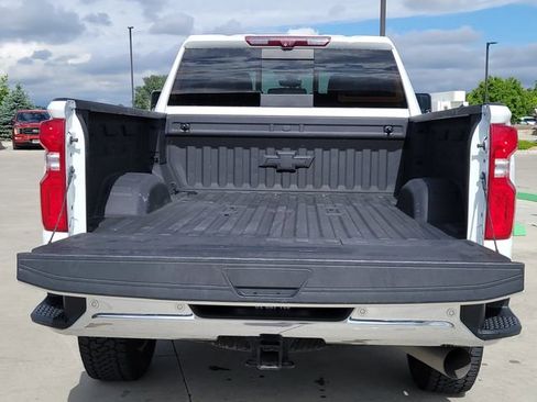 Used 2020 Chevrolet Silverado 2500 LTZ w/ LTZ Plus Package AWD/4WD image 12