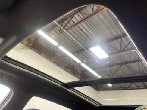 Used 2025 Chevrolet Equinox ACTIV w/ Safety and Technology Package image 30