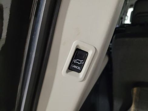 Used 2015 Nissan Armada Platinum image 63