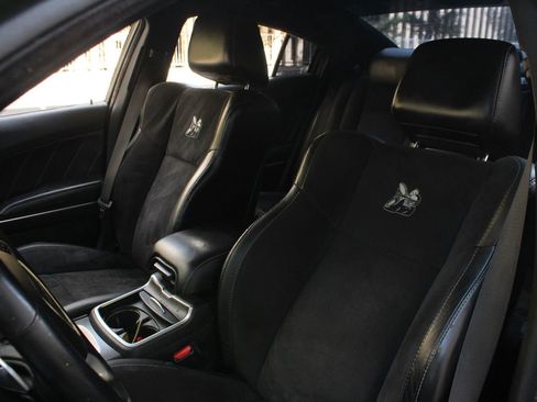 Used 2018 Dodge Charger R/T Scat Pack w/ Dynamics Package image 18