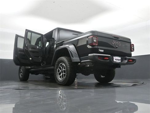 New 2025 Jeep Gladiator Rubicon image 52