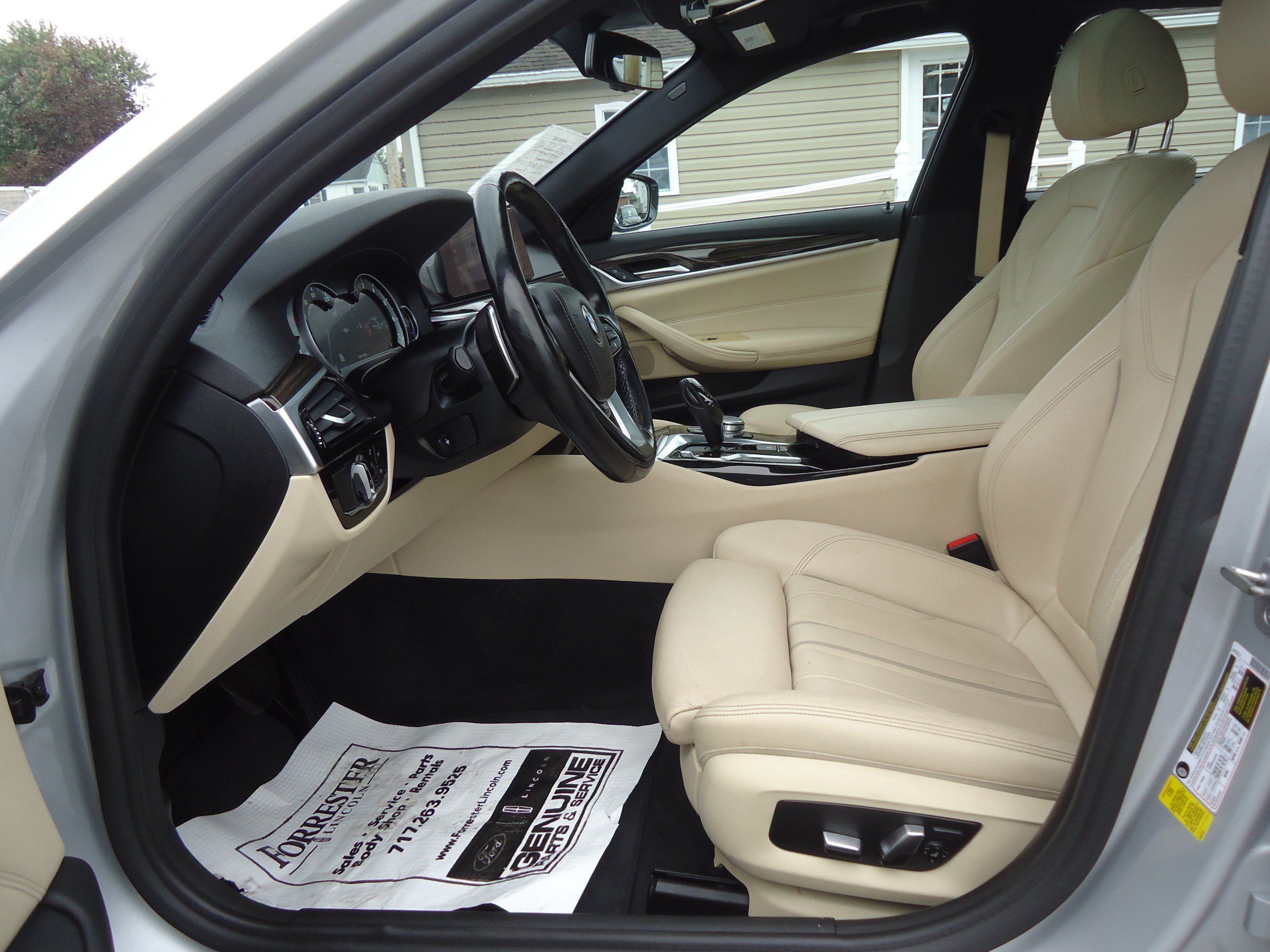 Used 2019 BMW 540i RWD image 24