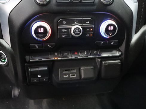 Used 2021 GMC Sierra 1500 SLE w/ Preferred Package AWD/4WD image 21
