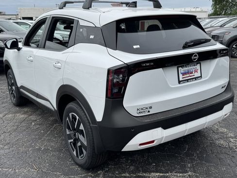 New 2026 Nissan Kicks SV w/ Cold Weather Package AWD/4WD image 15
