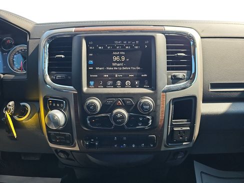 Used 2016 RAM 1500 Laramie AWD/4WD image 17
