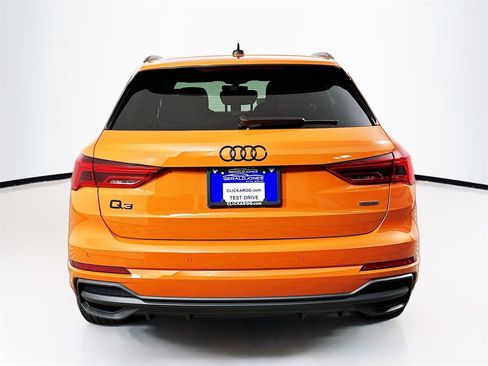 New 2025 Audi Q3 2.0T Premium image 15