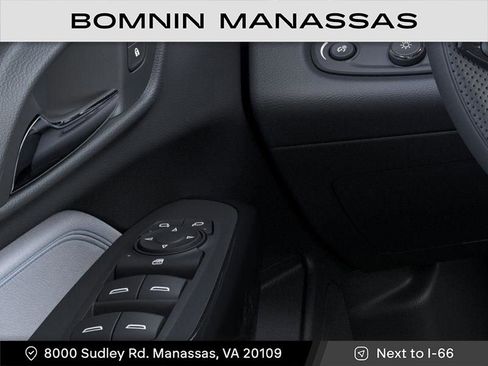 New 2025 Chevrolet Trax LT image 22