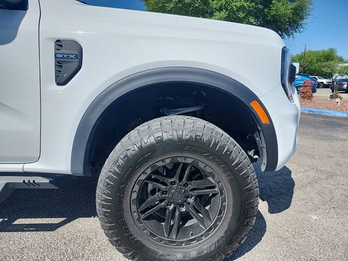 Used 2024 Ford Ranger XL image 8