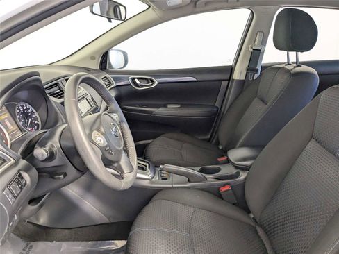 Used 2016 Nissan Sentra SR w/ Driver's Assist Package image 8