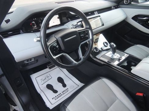 Used 2022 Land Rover Range Rover Evoque R-Dynamic S image 5