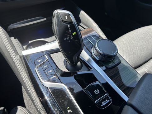 Used 2023 BMW 540i w/ M Sport Package RWD image 27