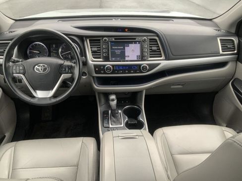 Used 2016 Toyota Highlander XLE image 51