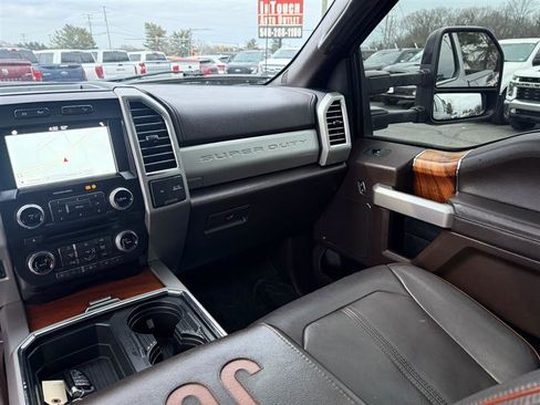 Used 2017 Ford F250 King Ranch w/ King Ranch Ultimate Package image 29