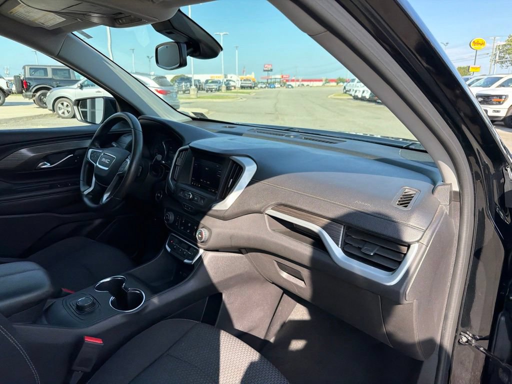 Used 2024 GMC Terrain SLE AWD/4WD image 22