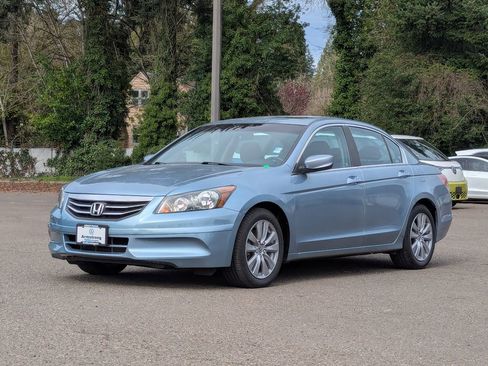 Used 2011 Honda Accord EX image 9