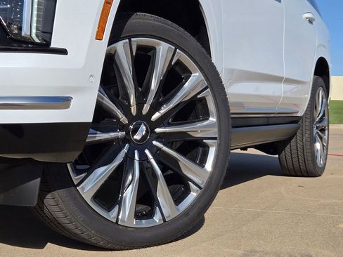 New 2026 Cadillac Escalade Luxury w/ Touring Package image 8