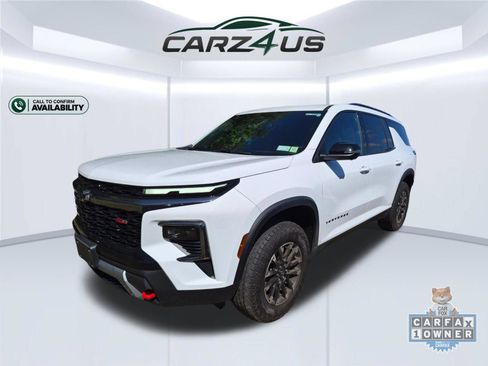 Used 2024 Chevrolet Traverse Z71 w/ LPO, Floor Liner Package AWD/4WD image 1
