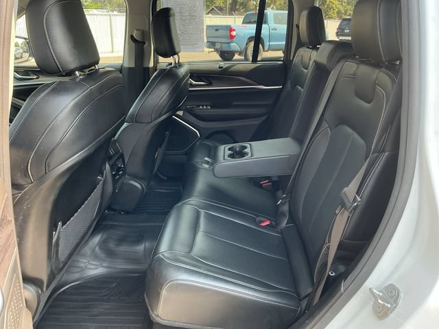 Used 2022 Jeep Grand Cherokee Limited 4xe w/ Luxury Tech Group II AWD/4WD image 22