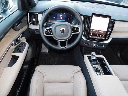 New 2026 Volvo XC90 T8 Ultra w/ Protection Package Premier AWD/4WD image 5