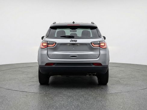 Used 2025 Jeep Compass Limited AWD/4WD image 7