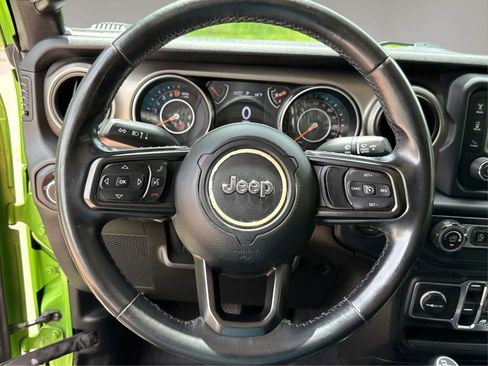 Used 2018 Jeep Wrangler Unlimited Sport S AWD/4WD image 18