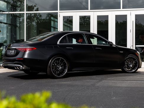 Used 2026 Mercedes-Benz S 63 AMG S image 18