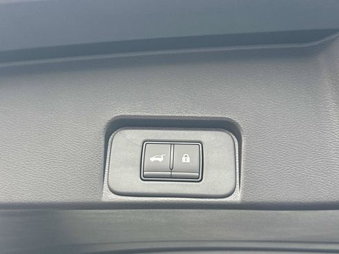 New 2026 Nissan Rogue SV AWD/4WD image 18
