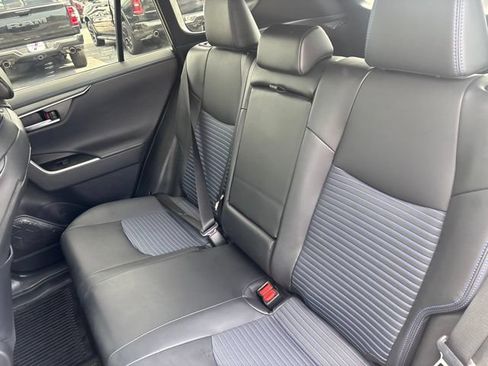 Used 2023 Toyota RAV4 XSE AWD/4WD image 17
