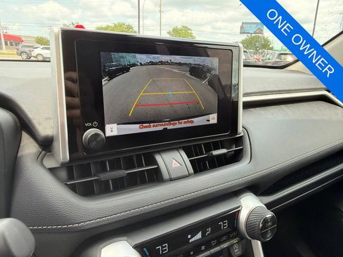 Used 2025 Toyota RAV4 XLE AWD/4WD image 16