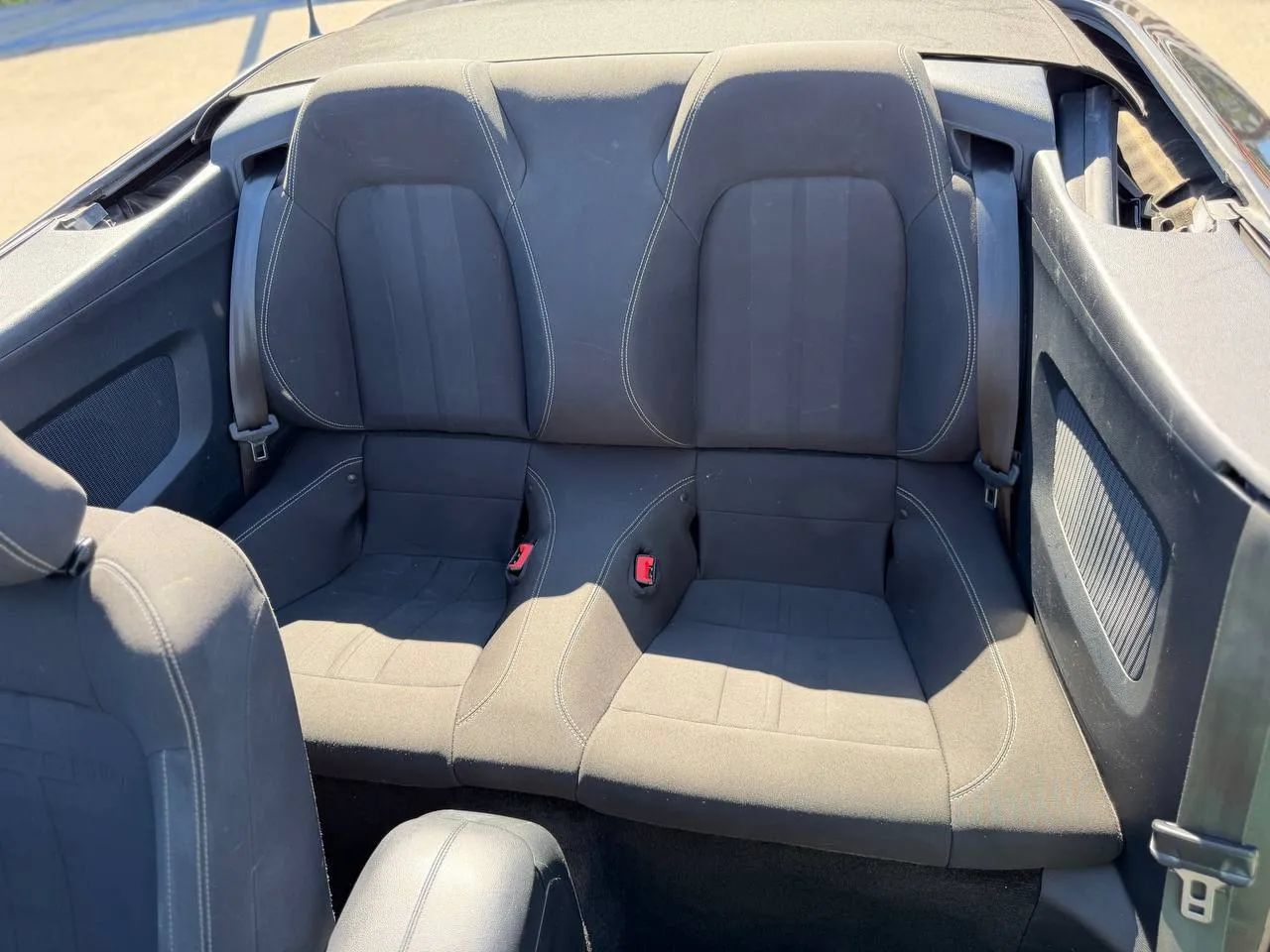 Used 2018 Ford Mustang Convertible RWD image 25