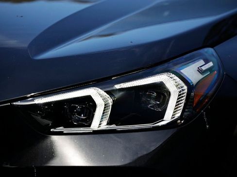 Used 2025 BMW X1 xDrive28i w/ Technology Package image 11