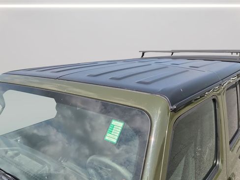 Used 2022 Jeep Gladiator Sport AWD/4WD image 23