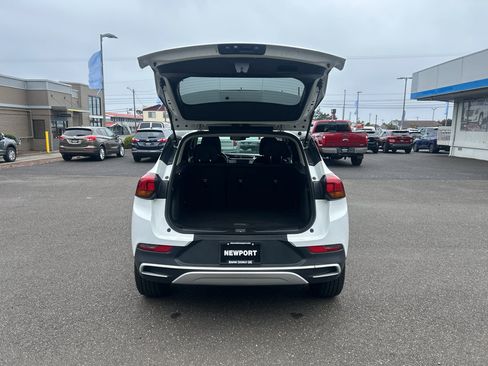 Used 2022 Buick Encore GX Select w/ Safety Package II AWD/4WD image 28