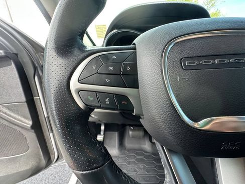 Used 2019 Dodge Durango SXT w/ 3rd Row Seating Group RWD image 31