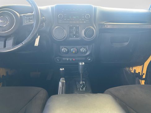 Used 2015 Jeep Wrangler Unlimited Sport w/ Quick Order Package 24S AWD/4WD image 12
